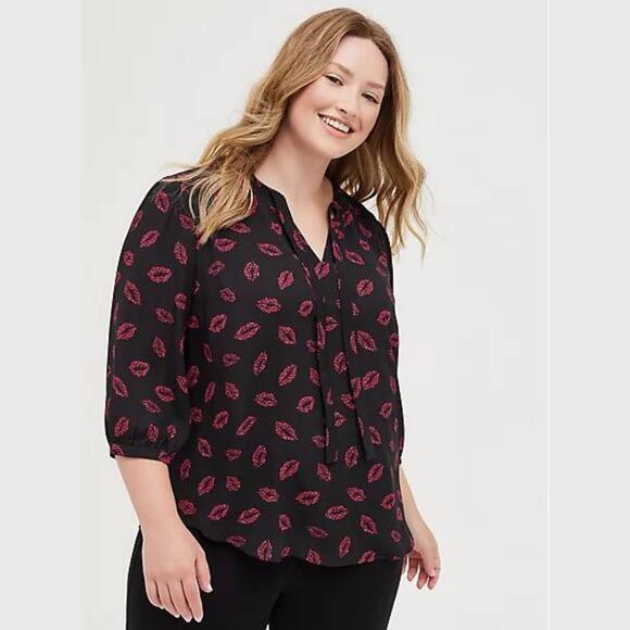 Torrid Georgette Leopard Lips Peasant Blouse Size 3X NWT - Picture 1 of 6